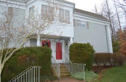 Townhouse for Sale in sutton Woods, Chatham NJ