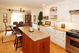 Recent condo for sale in Sutton Woods, Chatham NJ