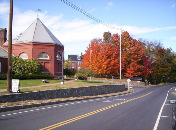 Newmarket NH Library