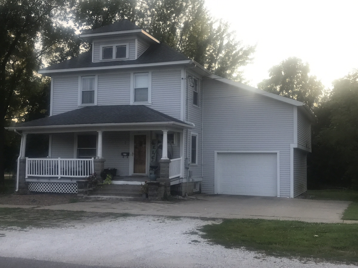 217 N First Street, Carthage, IL, 62321 United States